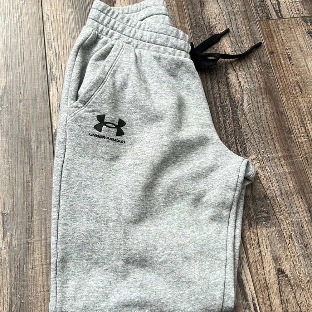 Under armour jogger sweats